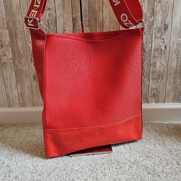 KENZO AUTHENTIC CROSSBODY SHOULDER TOTE BAG RED NYLON VINYL - Picture 3 of 10